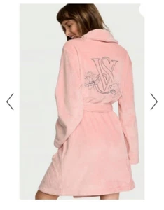 Victoria Secret Signature Cozy Short Plush & Soft Robe Light Pink NWT XL / XXL - Picture 1 of 4
