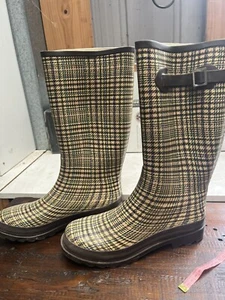 Ladies’ gumboots or garden clogs Almost NEW - Picture 1 of 2