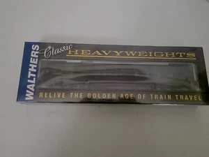 NEW~SEALED~Walthers 932-10051 HO Pullman Heavyweight (Plan #3979A) Passenger Car - Picture 1 of 8