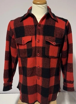 Camisa de caza al aire libre de lana con aparejos de pesca Orvis roja a cuadros de búfalo años 70 rara de colección Foto 1 de 4