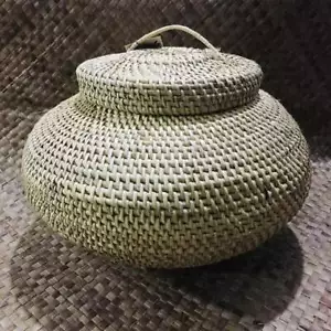 Kuraniya Jewelry Box Made of Cane Very Rare Srilankan Traditional Storage Box - Picture 1 of 6