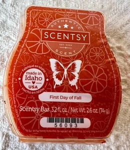 Scentsy First Day Of Fall Wax Bar Melts NEW NIP - Picture 1 of 2