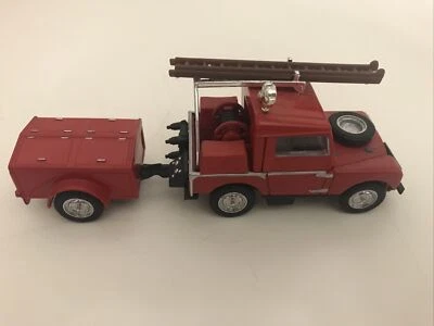 Matchbox Yesteryear - YFE-2 Land Rover Fire Tender + Trailer Diecast Model - Изображение 1 из 4