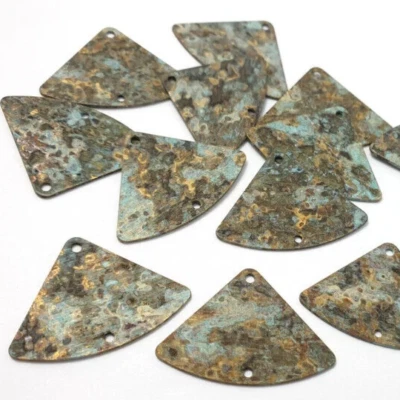 18ps Earring connector Textured triangle brass blank Verdigris rustic patina 652 - Image 1 of 4