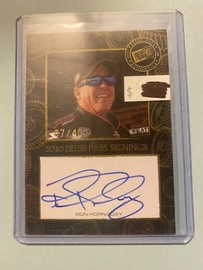 A23,815 - 2010 Press Pass Signings Gold #24 Ron Hornaday/40