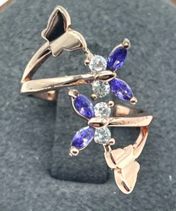 Anello tono oro rosa con farfalle cristallo viola ornato con cristalli trasparenti misura 6 - Foto 1 di 13