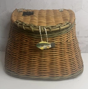Vintage Wicker Fishing Creel Basket Wood Fish Ornament Closure Colorful - Picture 1 of 4