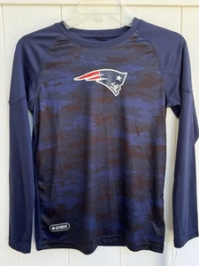 NUEVO CON ETIQUETAS Camisa Atlética Manga Larga New England Patriots Azul Camuflada Mediana 10/12 - Imagen 1 de 4