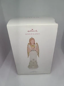 Hallmark Keepsake Ornament 2019 Love Christmas Angel  - Foto 1 di 10