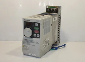Mitsubishi FR-S520S-0.75K-EC Drive with Line Filter - Picture 1 of 3