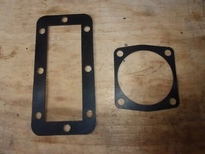 HUMMER H1 HMMWV TAMPA DE ACESSO DE CUBO ENGRENADO E JUNTA DE BRAÇO DE DIREÇÃO - Imagem 1 de 2