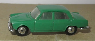 An Old Made France 1964 Micro Norev HO 1/87 Simca 1500 1963/1966 Dark Green #529 - Image 1 of 4