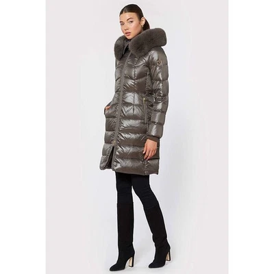 1 abrigo acolchado con capucha para mujer Madison Expedition Foto 1 de 2