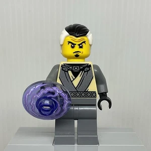 LEGO Bricktober Ninjago njo0417 Neuro Minifigure & Power Dish Part 5004938 Note - Bild 1 von 4