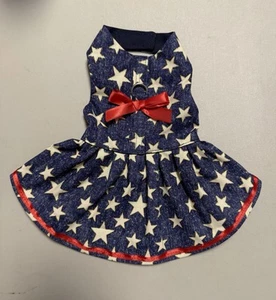 Hundekleidung 4. Juli Geschirr Kleid mit Schleife & Borte Größe: 5 Plus XXS - Bild 1 von 1