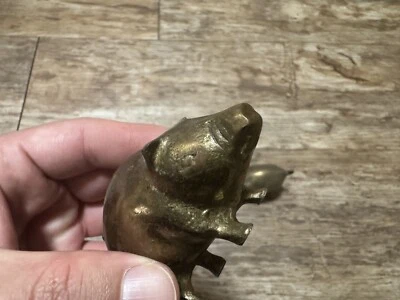 Estatua de Cerdo Decorativa - Linda Estatuilla de Animal para Decoración de Hogar o Jardín Foto 1 de 4