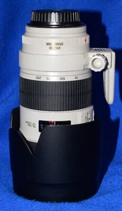 CANON EF 70-200 zoom L11 Lens with hood and caps, beautiful! - Picture 1 of 8