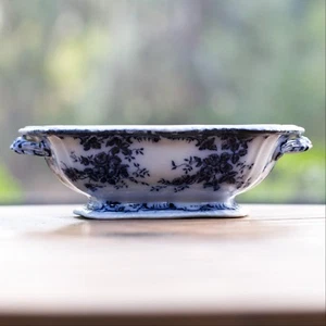 Unknown Flow Blue Footed & Handled Rectangular Vegetable Serving Dish - Picture 1 of 8