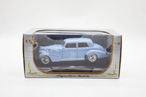 Cadillac Fleetwood 60 Special 1940  1/32 Diecast Car Signature Models NIB - Picture 1 of 2