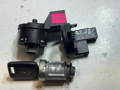 2007 LINCOLN NAVIGATOR IGNITION LOCK W/KEY & IMMOBILIZER OEM 6E5T-15607-AB - Image 1 of 4