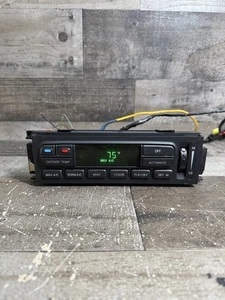 98 -02 Mercury Grand Marquis Climate Control A/C HEAT OEM Black F8AH-19C933AD - Picture 1 of 8