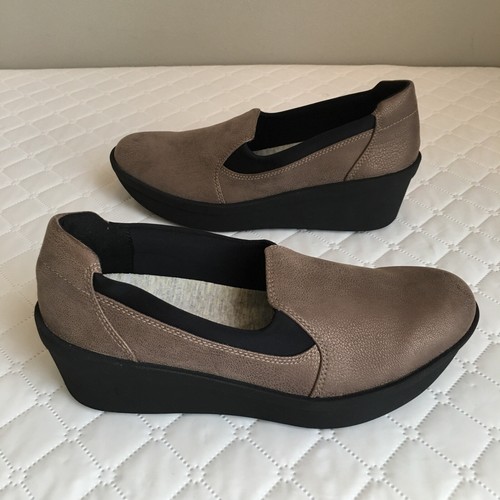 Mocassino Clarks Step Rose Moon zeppa slip on donna US 6 5 peltro marrone tortora nuovo con scatola