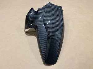 Carenado guardabarros abrazador neumático trasero Panigale V2 Superquadro 2025 fibra de carbono - Imagen 1 de 4