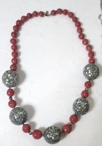 Retro 26” statement necklace '60 silver abalone & pomegranate pink wooden balls - Picture 1 of 14