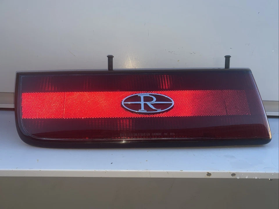 Conjunto de luces traseras Buick Riviera 1989-1993 lado del conductor izquierdo LH OEM 89-93 Foto 1 de 4