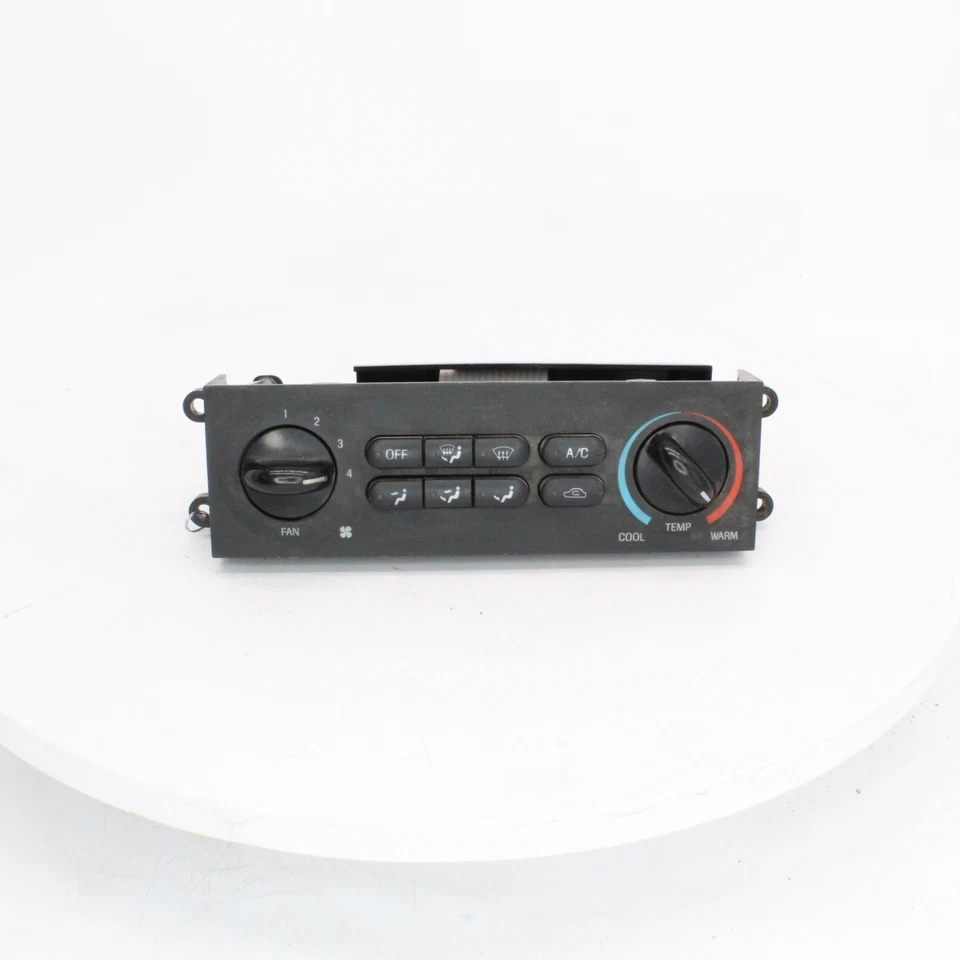 Nissan Quest 1994 panel de control de temperatura climatizada número de pieza 275101B710 Foto 1 de 4