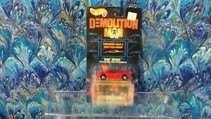 1993 HOT WHEELS DEMOLITION MAN BUICK WILDCAT 11089 CRYO-CUBES RED 1:64 MOVIE CAR - Picture 1 of 3