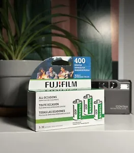 FujiFilm Fujicolor 400 Superia X-TRA Color Negative 35mm (36 Exposures, 3-Pack) - Picture 1 of 2