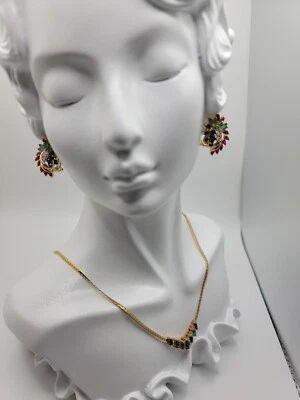 Conjunto de collar y pendientes multipiedra Foto 1 de 4