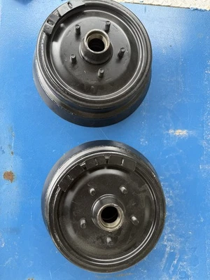 1966-1974 AMC Rebel Matador Ambassador dianteiro 10” conjuntos de cubo de rotor de freio a tambor - Imagem 1 de 4