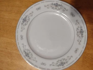 Vintage 1960 Wade Fine Porcelain China, "Diane" 10,25" Speiseteller - Bild 1 von 3