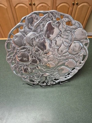 VTG 1991 Arthur Court Bandeja de Alumínio para Servir Maçãs 12" Diâmetro VGC - Imagem 1 de 4