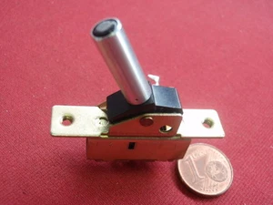 3x SELTENER DESIGN WIPPSCHALTER 1xUM mit zyl.KNEBEL Bef.Rahmen 42x9mm  24085 - Picture 1 of 1