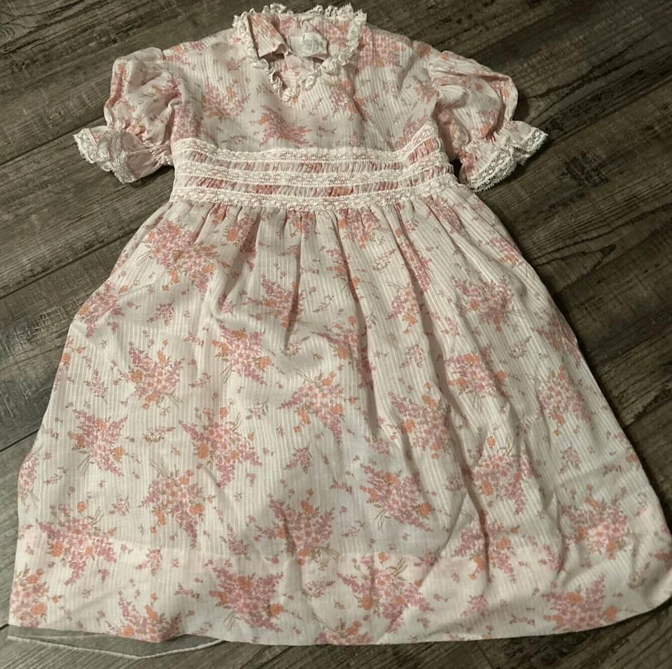 Vintage 70s Sears Girl Dress Pink and White Flowered size 6x - Image 1 of 4