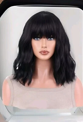 Peluca negra corta bob con flequillo mezcla de cabello humano  Foto 1 de 4