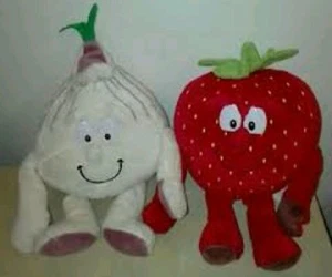Plüsch Vitamine Coop Strawberry + Knoblauch Superfeschi Lidl Goodness Gang Toys - Picture 1 of 1