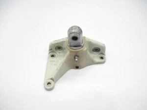 Main Gear LH Truss Bracket - 5/8" Stud - Piper Seneca - PN: 95643-06 - Lot A1979 - Bild 1 von 6