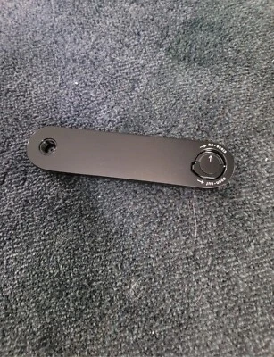 Placa inferior Leica M pintura negra Foto 1 de 4