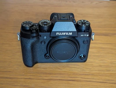 Fujifilm X-T2 Body Only - Image 1 of 4