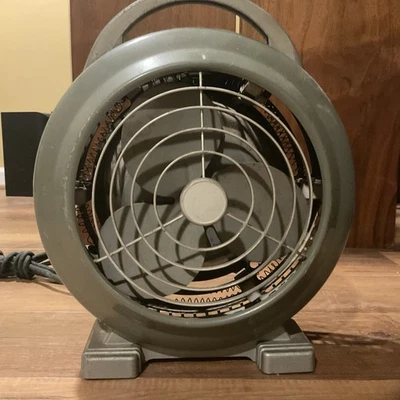 Vornado - Antiguo calentador eléctrico de metal con cable/ventilador de escritorio vintage Foto 1 de 3