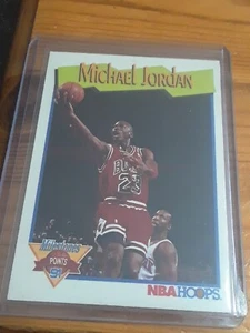 Michael Jordan Basketball Card 1991-1992 Hoops Milestones Points #317 - Picture 1 of 2