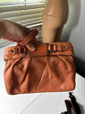 Bolso sin asas Marc Jacobs mini bolso de fiesta de cuero naranja placa vintage Foto 1 de 4