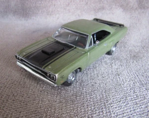 Matchbox 1970 Plymouth Road Runner Hemi Muscle Car Collection 1:43 with COA - Picture 1 of 14
