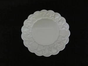 WESTMORELAND GETÄFELTE TRAUBE 8 1/2" MITTAGESSEN TELLER - Bild 1 von 2