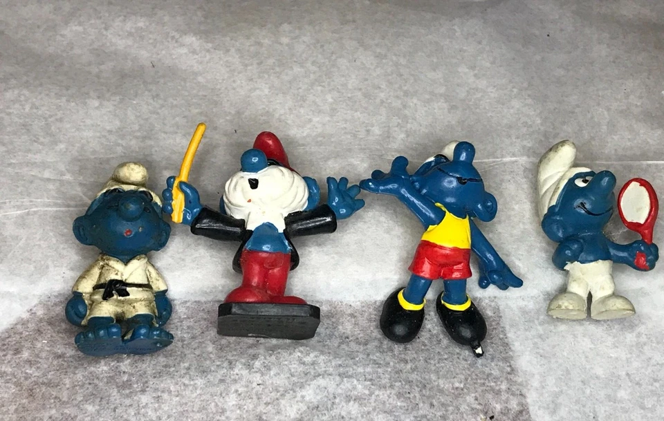 Lote Peyo PVC Vintage 1981 Judo Blackbelt Karate, Papá, Baloncesto, Vanity Smurfs Foto 1 de 1