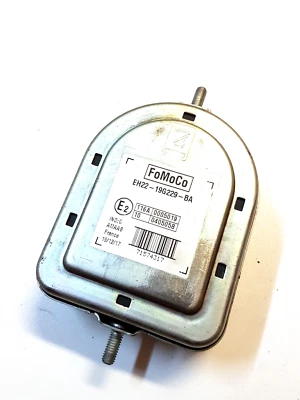 SIRENA ALARMA ANTIRROBO JAGUAR XE RHD 2018 2.0 DISEL OEM EH2219G229BA Foto 1 de 4